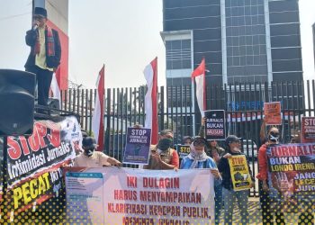 Kecam Tindakan Premanisme Terhadap Pers, Ratusan Jurnalis Geruduk Gedung PERADI